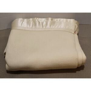 Wool of the West Full Blanket Beige 100% Virgin Wool Satin Edge Vintage
